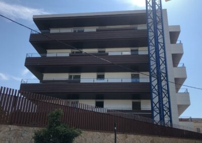 Obra en edificio de viviendas Bisbe Català